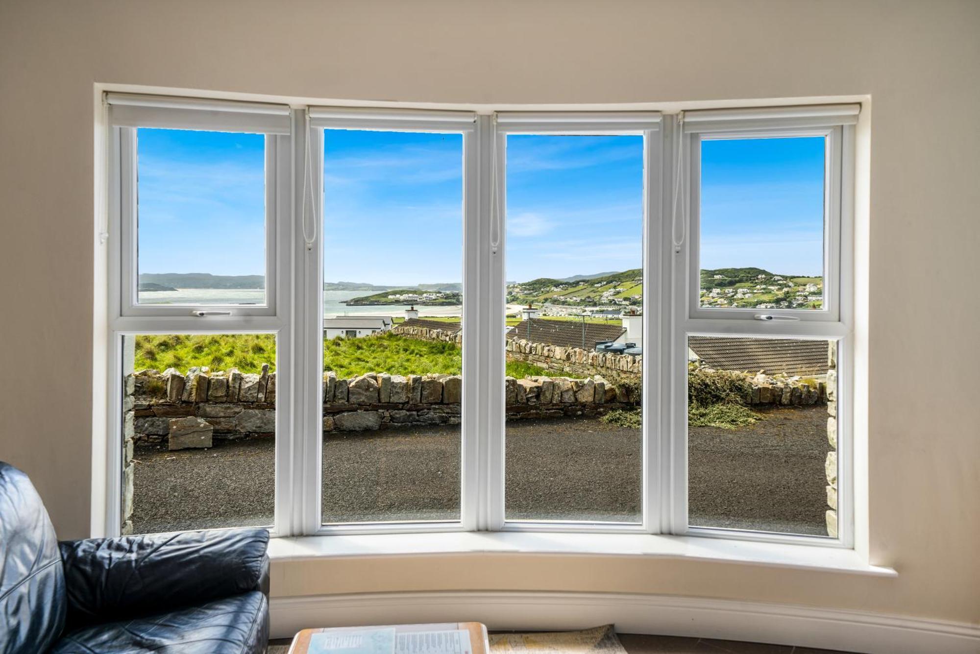 Downings Coastguard Cottages - Type B-E Eksteriør billede